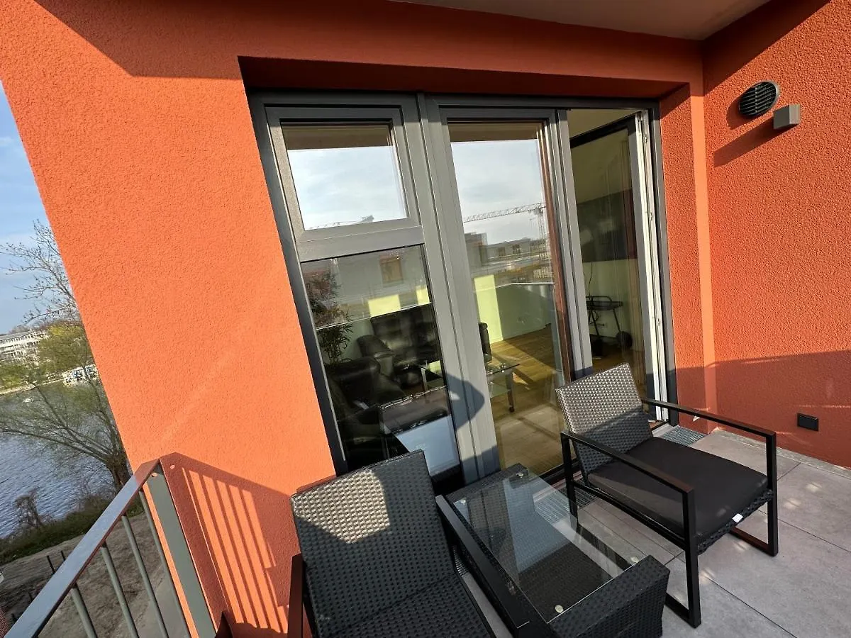 Apartment Am Wasser Nahe Ber Mit Whirlpool & Kamin Berlin