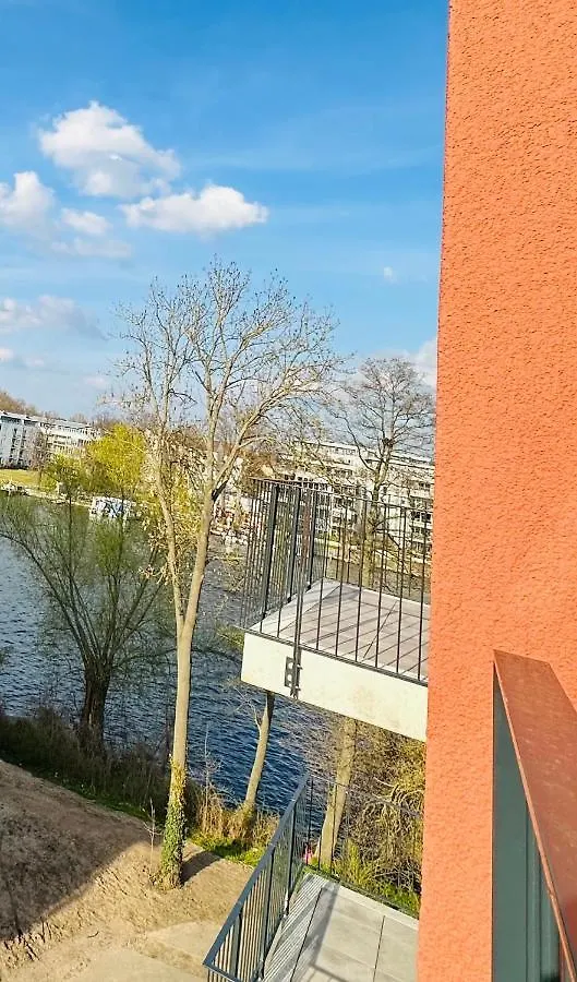 Apartment Am Wasser Nahe Ber Mit Whirlpool & Kamin Berlin