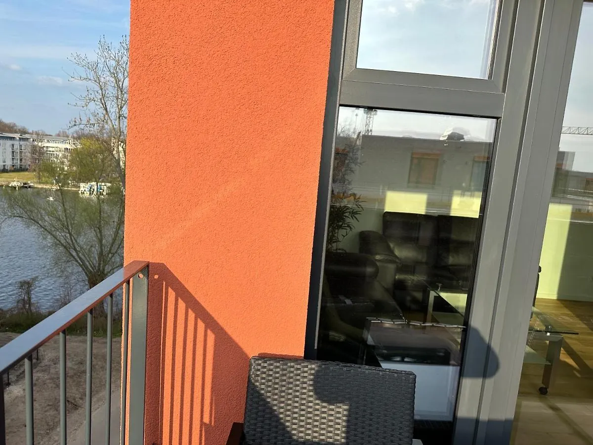 Apartment Am Wasser Nahe Ber Mit Whirlpool & Kamin Берлин